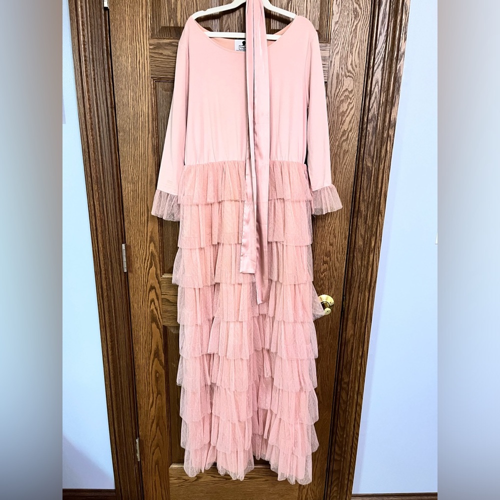 Elegant Pink Tiered Maxi Dress